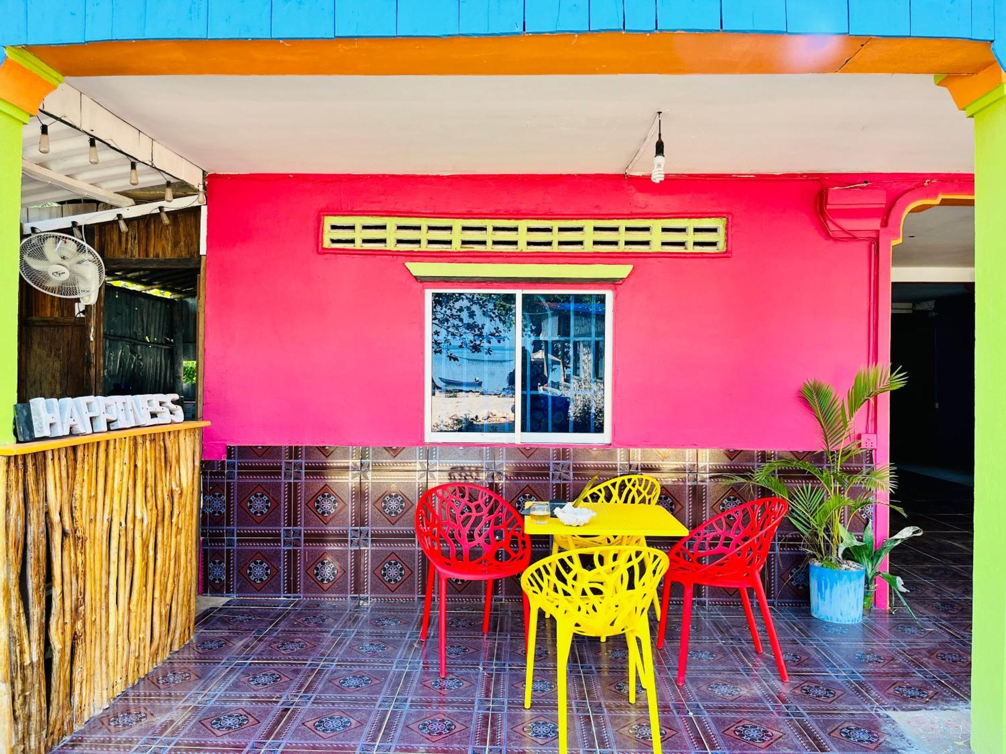 Happiness Guesthouse Koh Rong Sanloem Exteriör bild