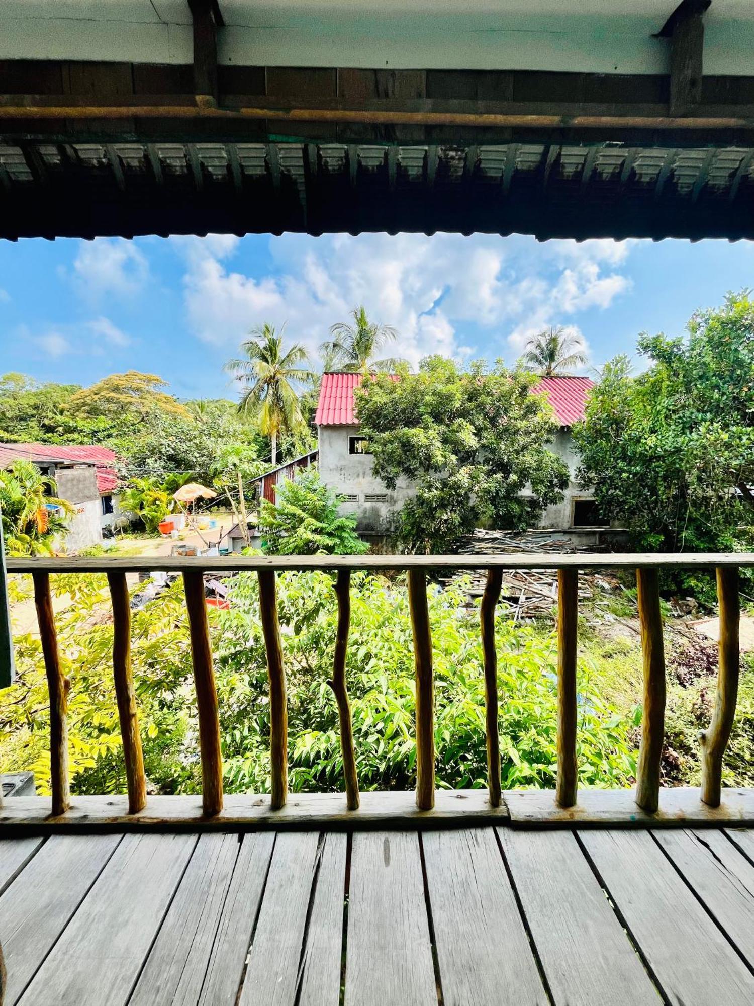Happiness Guesthouse Koh Rong Sanloem Exteriör bild
