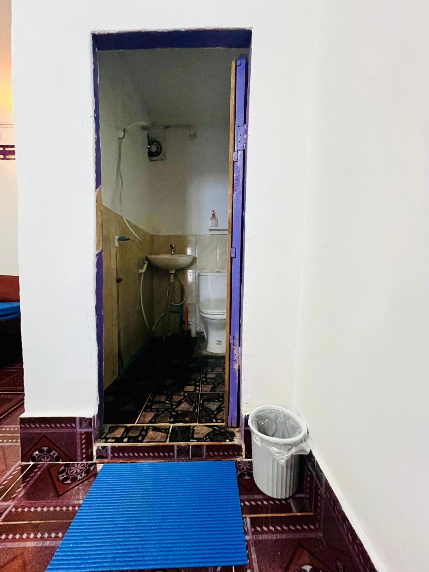 Happiness Guesthouse Koh Rong Sanloem Exteriör bild