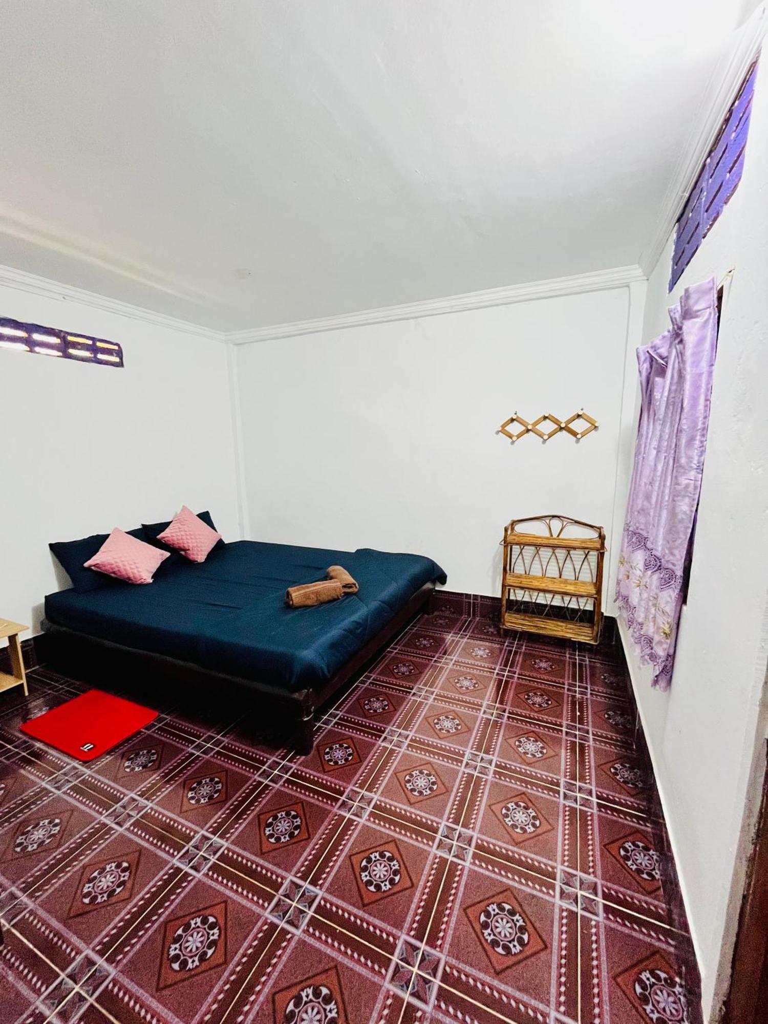 Happiness Guesthouse Koh Rong Sanloem Exteriör bild