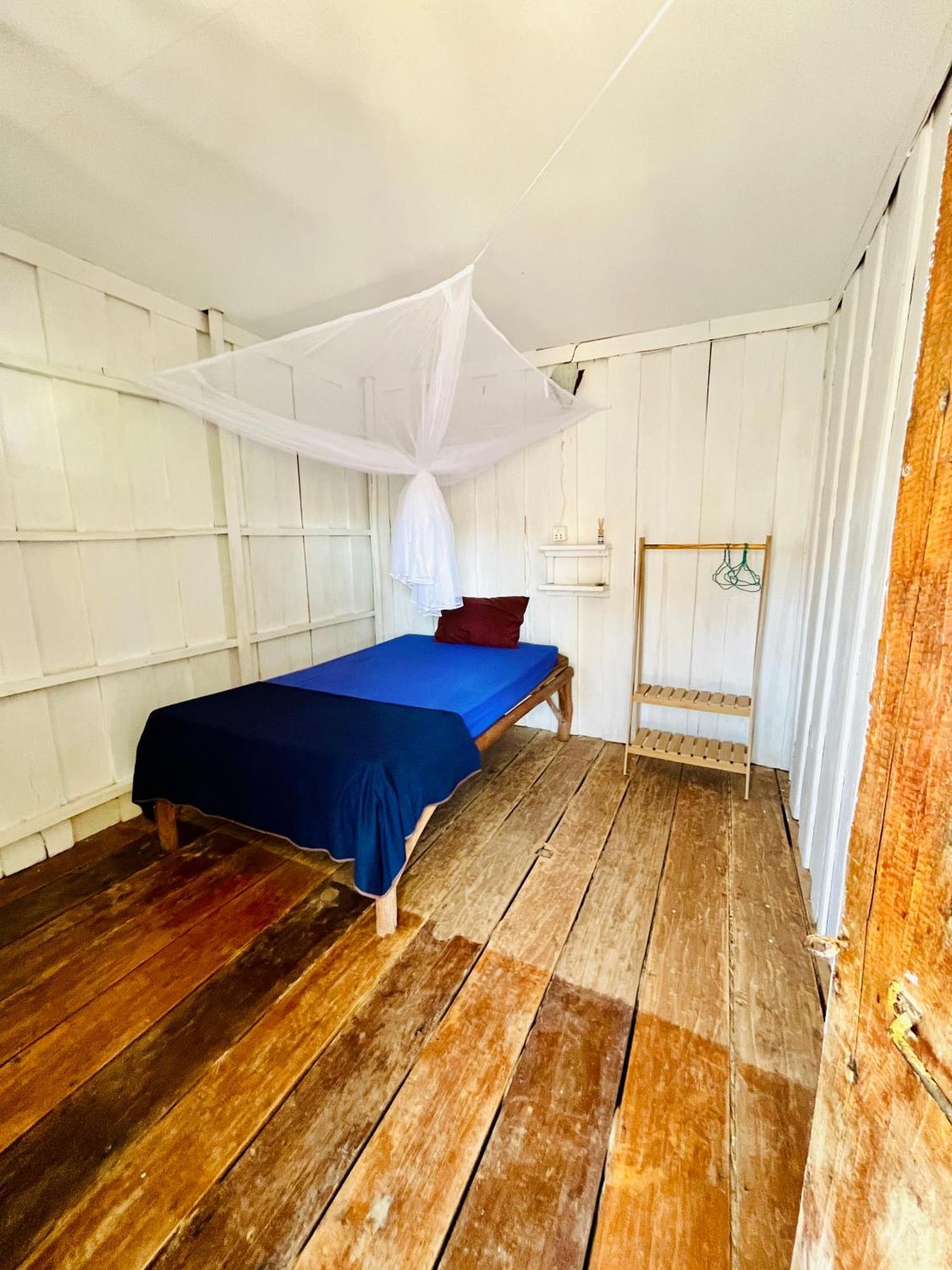 Happiness Guesthouse Koh Rong Sanloem Exteriör bild